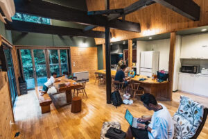 3deb8d49-083f-4932-8895-4787977daa92